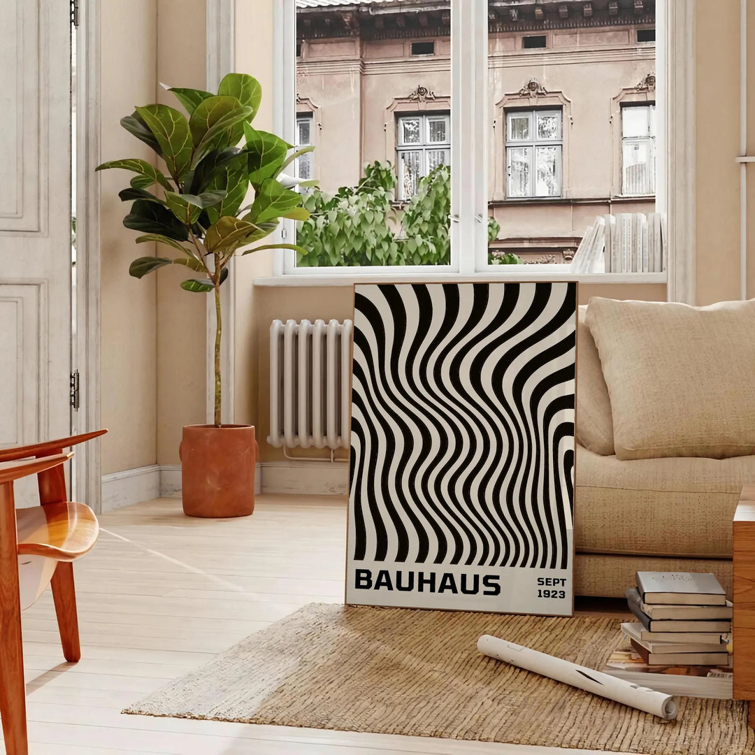 Minimalistisches Bauhaus-Poster mit geometrischen schwarzen Linien auf grauem Hintergrund