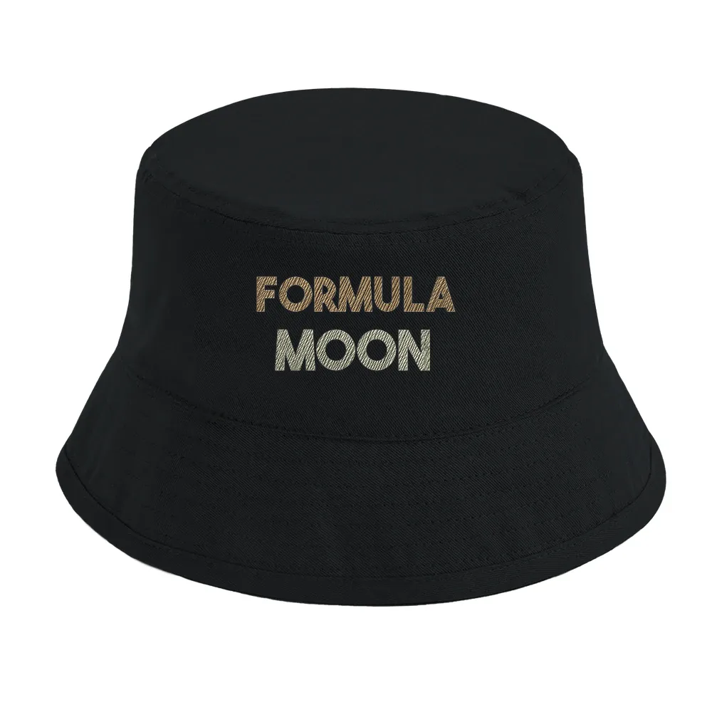 Cap featuring an embroidered Formula 1 moon design on the front