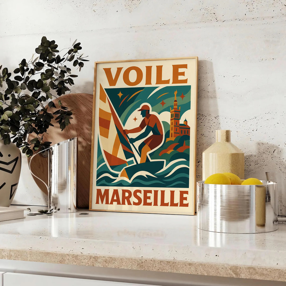 Minimalistisches Poster eines Segelboots in Marseille mit Blau- und Grüntönen