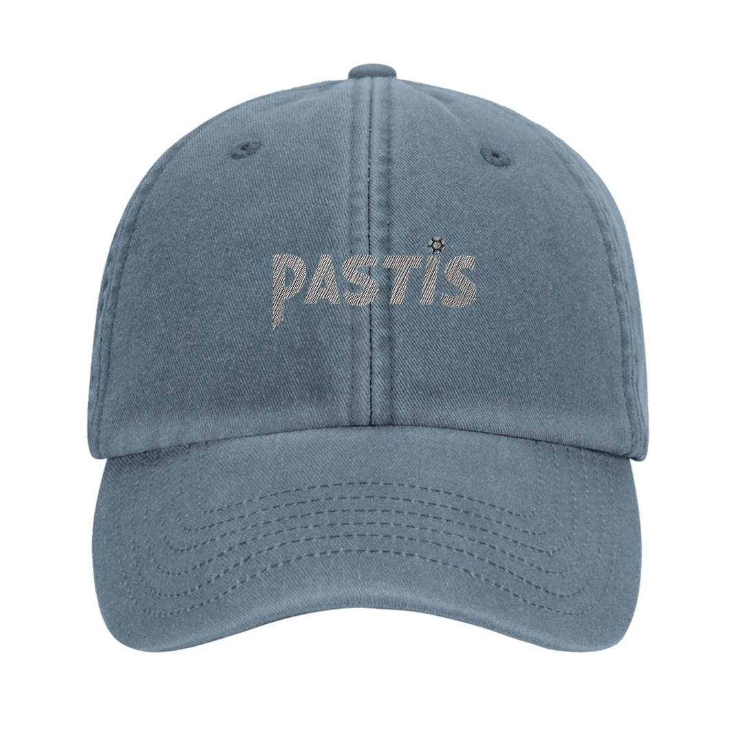 Gorra bordada con el logo de Pastis Marseille en un estilo vintage