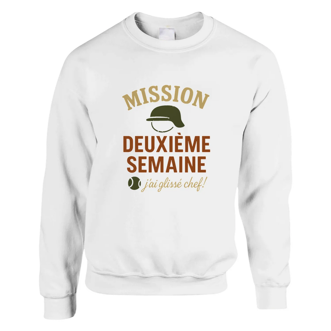 Crewneck sweater featuring a graphic of tennis elements with text 'Mission 2eme Semaine Tennis'