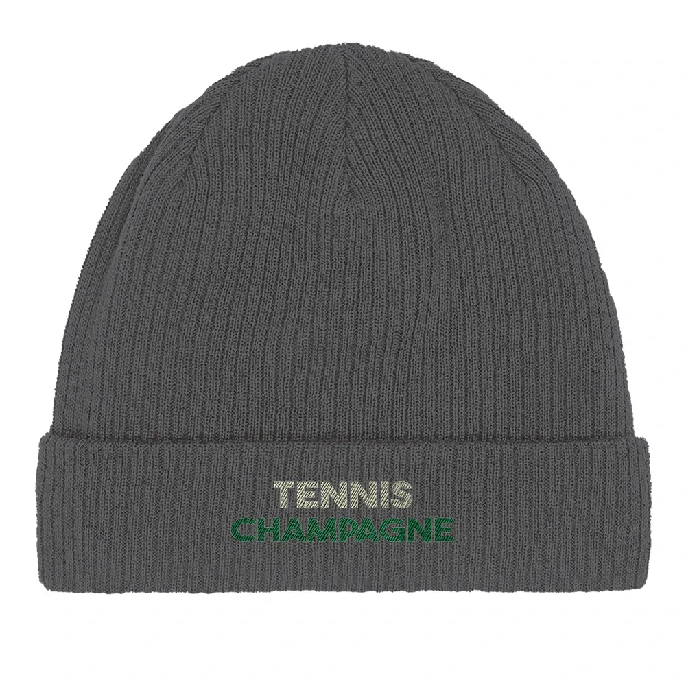 Embroidered beanie featuring a tennis motif on soft cotton fabric