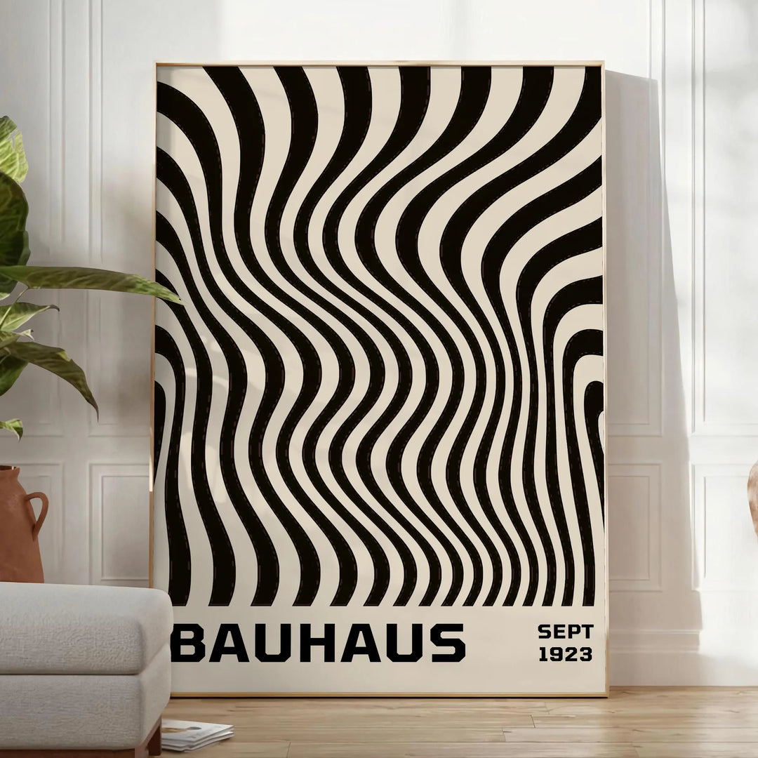 Minimalistisches Bauhaus-Poster mit geometrischen schwarzen Linien auf grauem Hintergrund