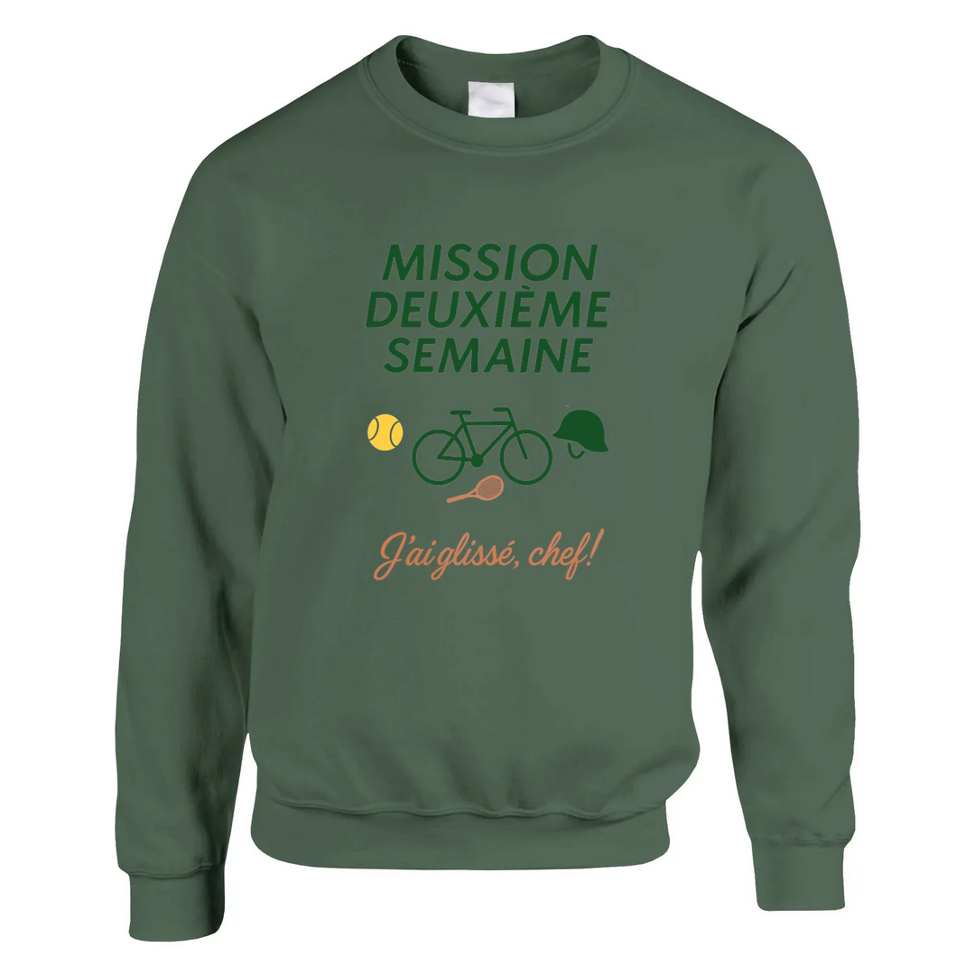 Sweater featuring a graphic print of tennis elements and the text Mission 2ème Semaine