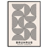 Formas geométricas abstractas en gris y negro, inspiradas en el diseño Bauhaus - en un marco negro