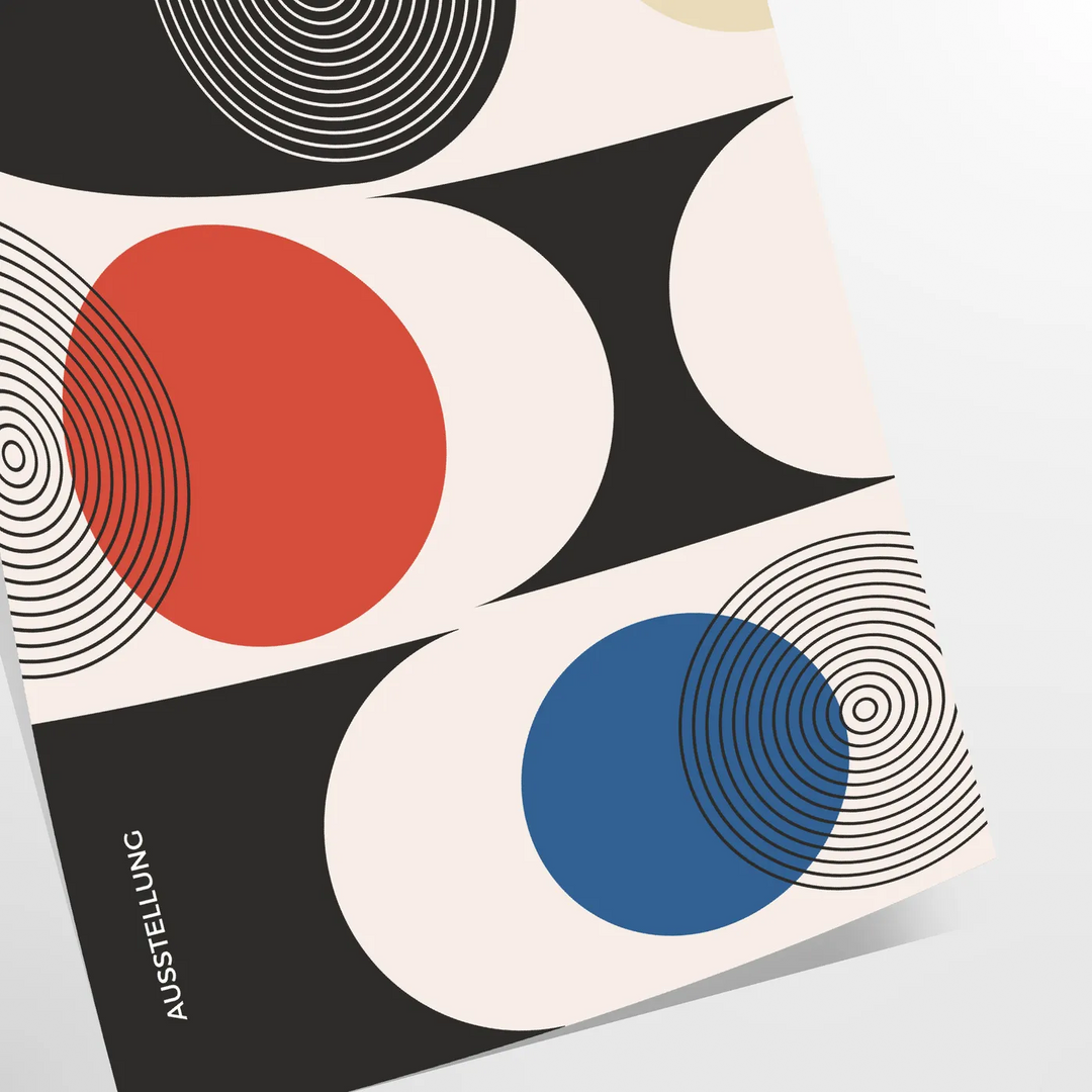 Formas geométricas abstractas en estilo Bauhaus con colores primarios audaces - como impresión enrollada, sin marco