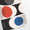Formas geométricas abstractas en estilo Bauhaus con colores primarios audaces - como impresión enrollada, sin marco