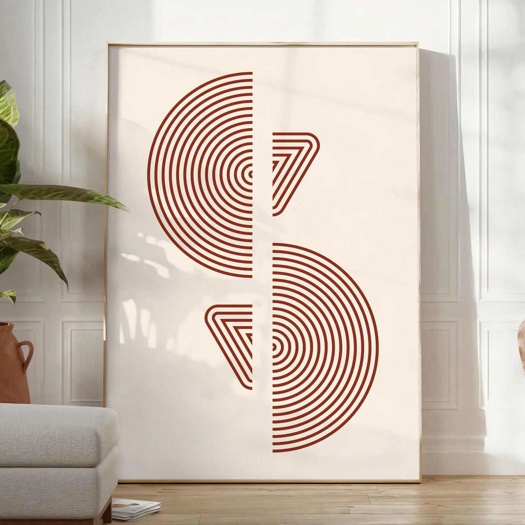 Design astratto bohémien con tonalità terrose e forme fluide - in una stanza luminosa e minimalista con pianta e poltrona