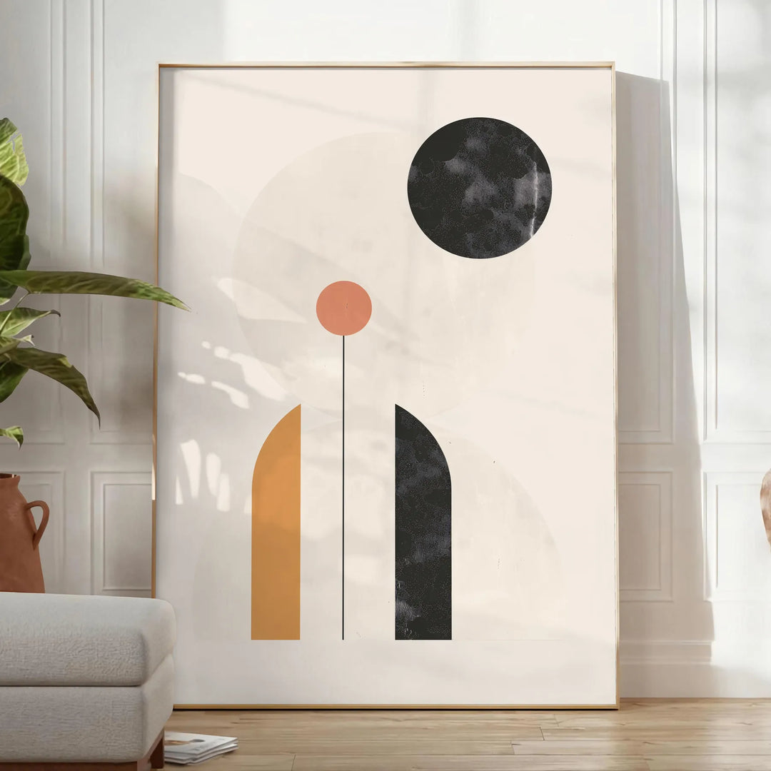Arte abstrata boêmia com tons terrosos e formas fluidas - num quarto luminoso e minimalista com planta e poltrona