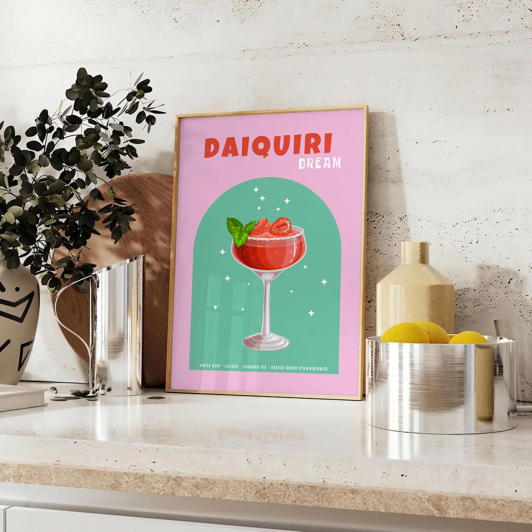 Uma ilustração colorida de um coquetel daiquiri com tons verdes e laranjas - sobre uma bancada com eucalipto e uma taça de limões