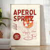 Une illustration de cocktail spritz dans des tons gris et rouges - dans une pièce lumineuse épurée avec plante et fauteuil