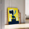 Affiche captivante scène un chien héros teintes noir bleu parfait passionnés animaux art mural disponible A4 cm A0 - posée sur un parquet à chevrons contre un mur à moulures