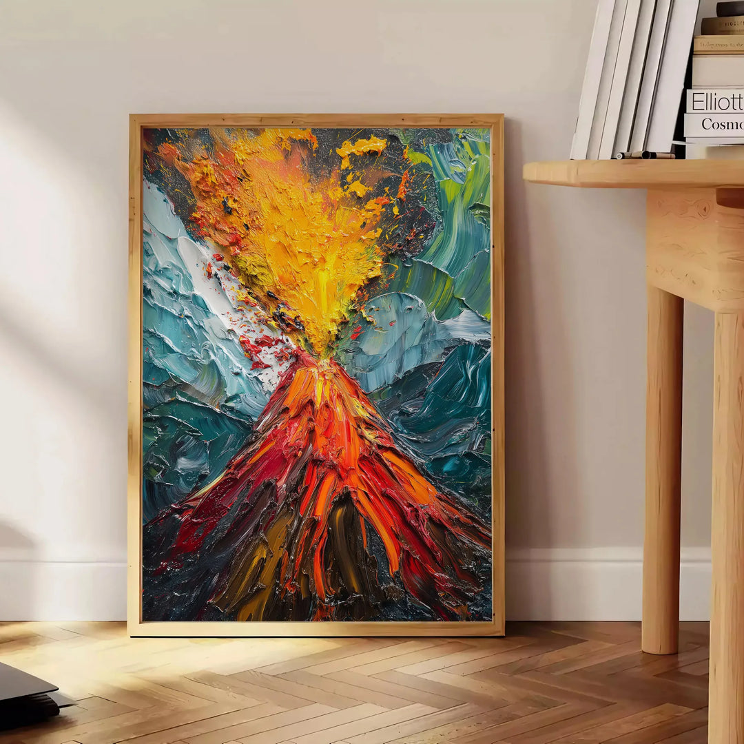 Abstrakte expressionistische Komposition mit dynamischen grünen und orangefarbenen Tönen - neben einem runden Beistelltisch aus Holz mit Büchern