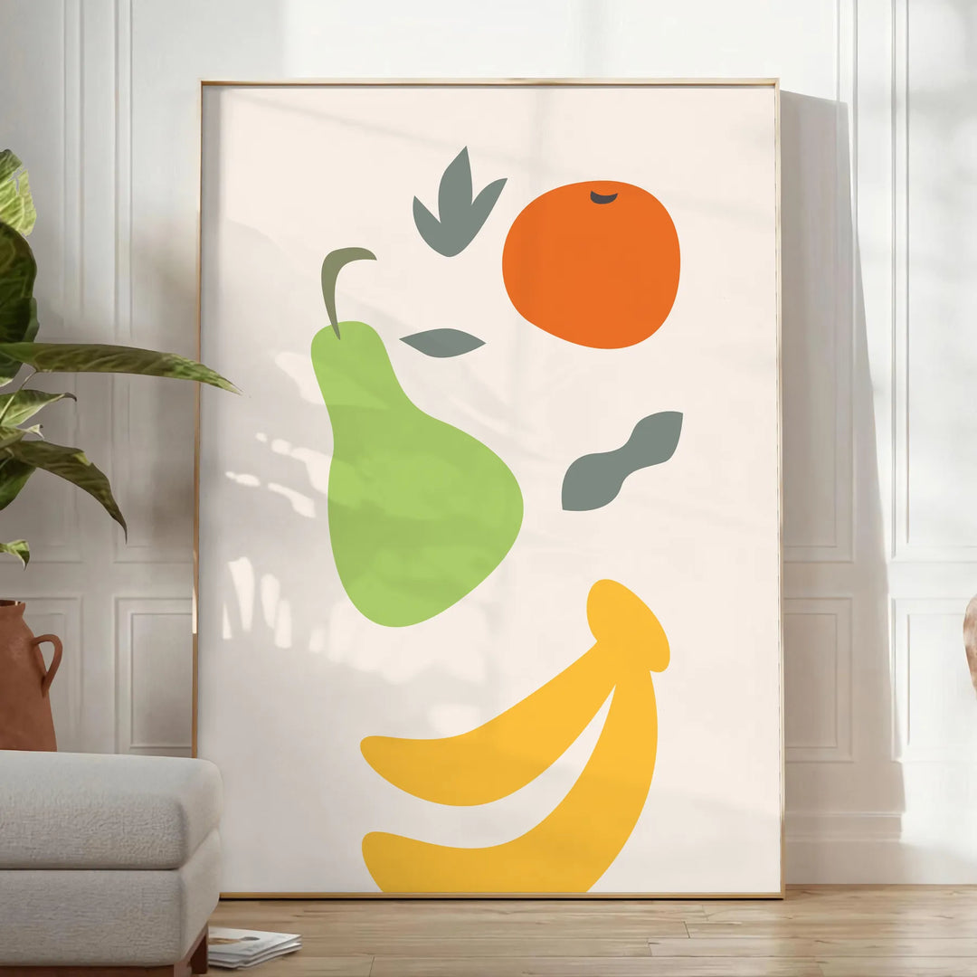 En köksposter från 90-talet med grå och gula nyanser - i ett ljust minimalistiskt rum med växt och fåtölj