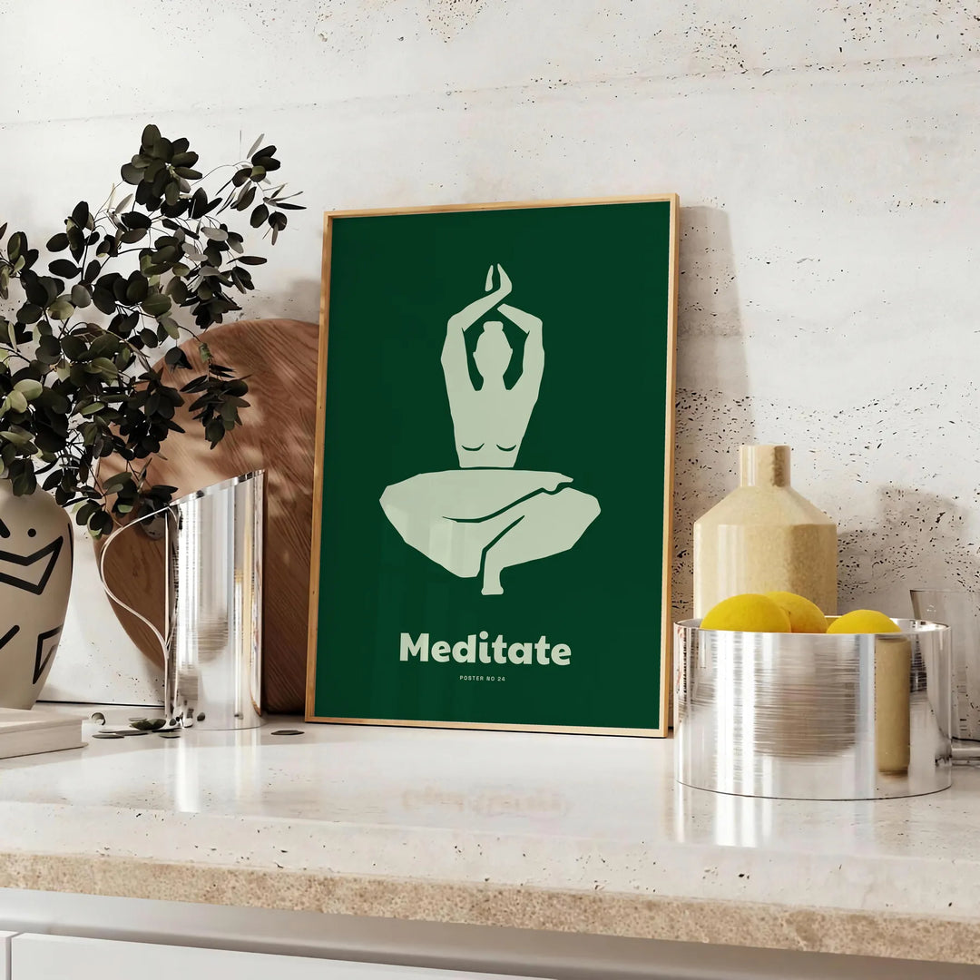 Una escena de yoga serena con una figura meditativa en tonos verdes y grises - sobre una encimera con eucalipto y un cuenco de limones