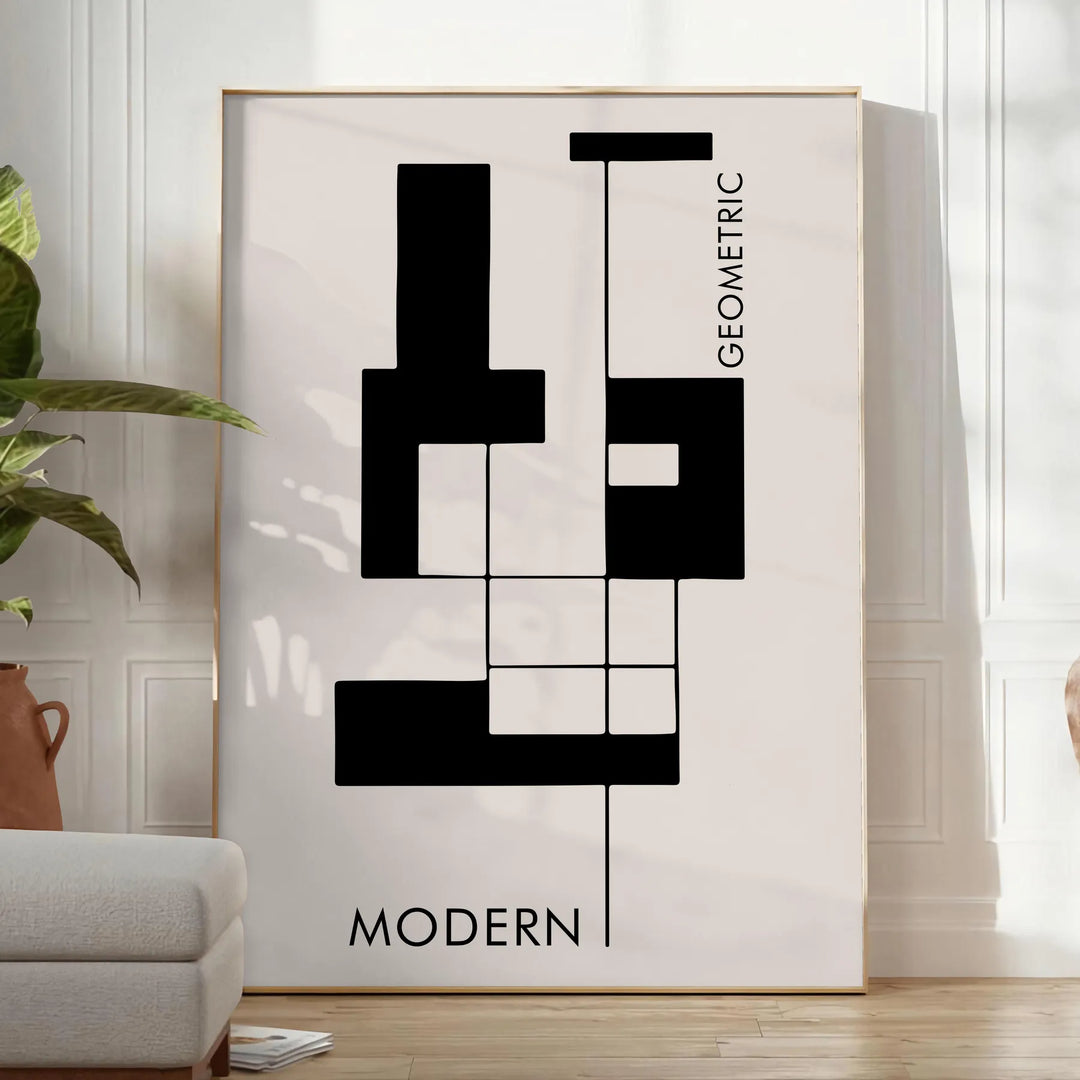 Composição abstrata com cores pretas e laranjas ousadas em estilo moderno - num quarto luminoso e minimalista com planta e poltrona