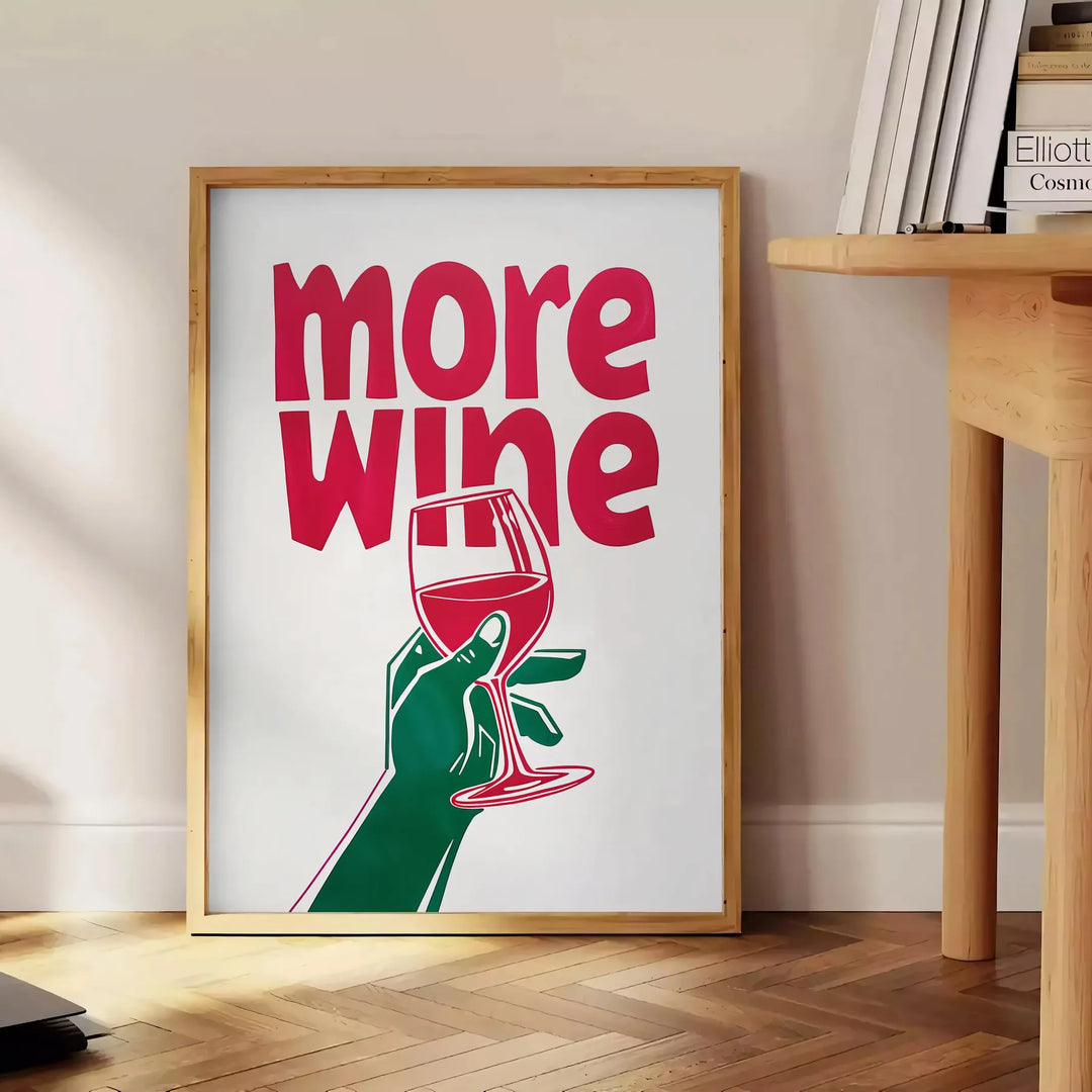 Un'illustrazione giocosa di bicchieri di vino e una bottiglia con una palette di grigi e blu - accanto a un tavolino rotondo in legno con libri