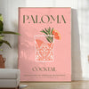 Ilustração de um coquetel Paloma com tons marrons e verdes terrosos - num quarto luminoso e minimalista com planta e poltrona