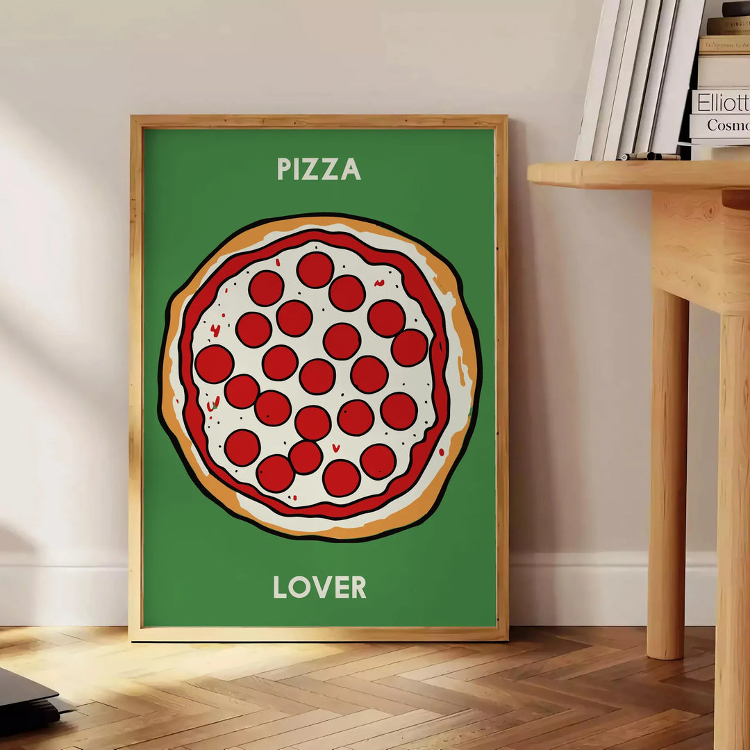 Illustrazione di una pizza con ingredienti colorati su uno sfondo scuro di cucina - accanto a un tavolino rotondo in legno con libri