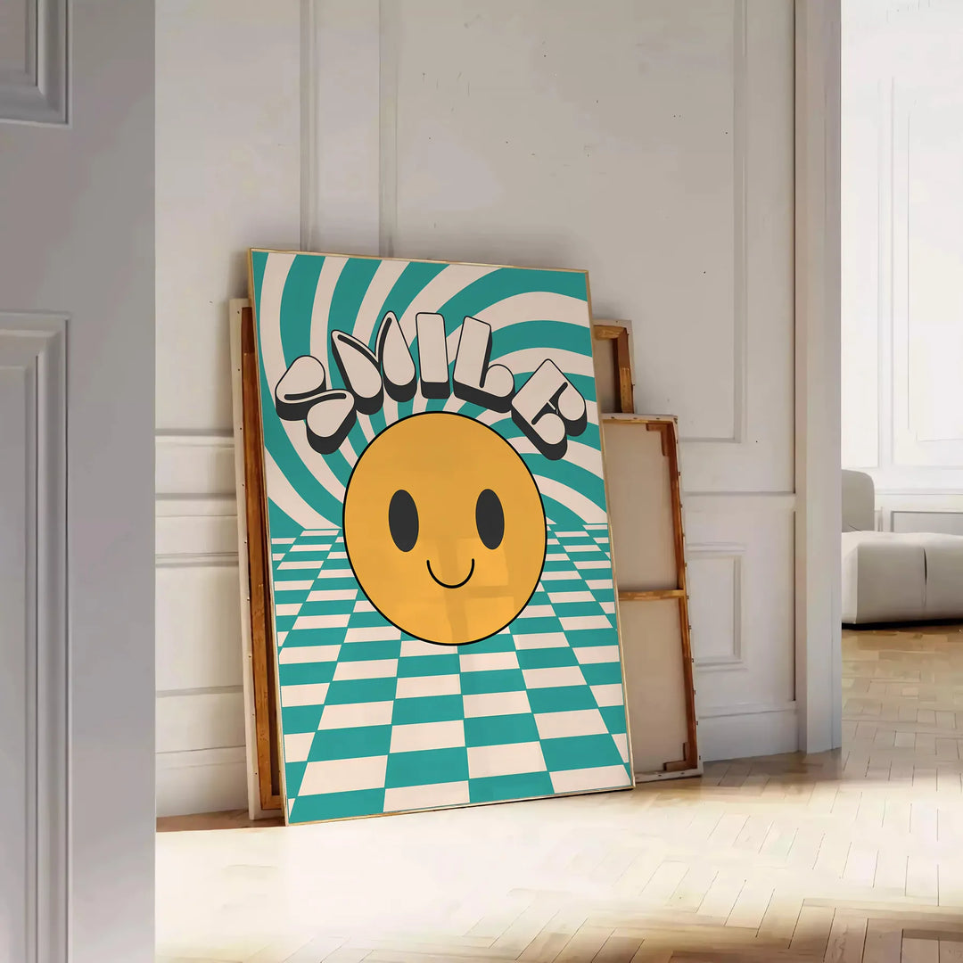 Design abstrato com um rosto sorridente em tons de laranja e preto - encostado num chão de espinha contra uma parede de painéis
