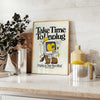 Affiche groovy style tons vibrants orange noir cadeau idéal une touche artistique espace disponible A4 cm A0 - sur un plan de travail avec eucalyptus et coupe de citrons