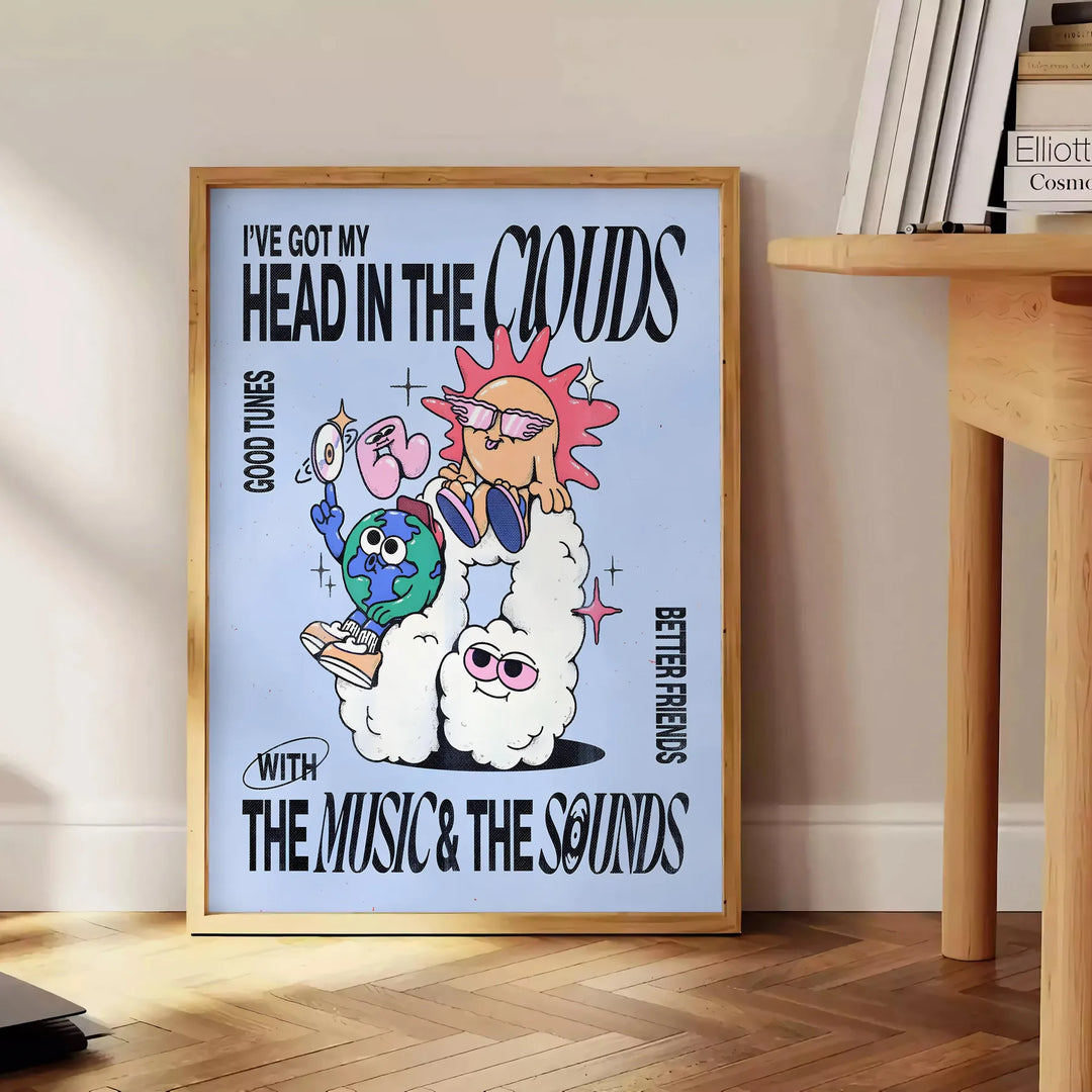 Abstrakt design med musiknoter i blå och svarta nyanser - bredvid ett runt sidobord i trä med böcker