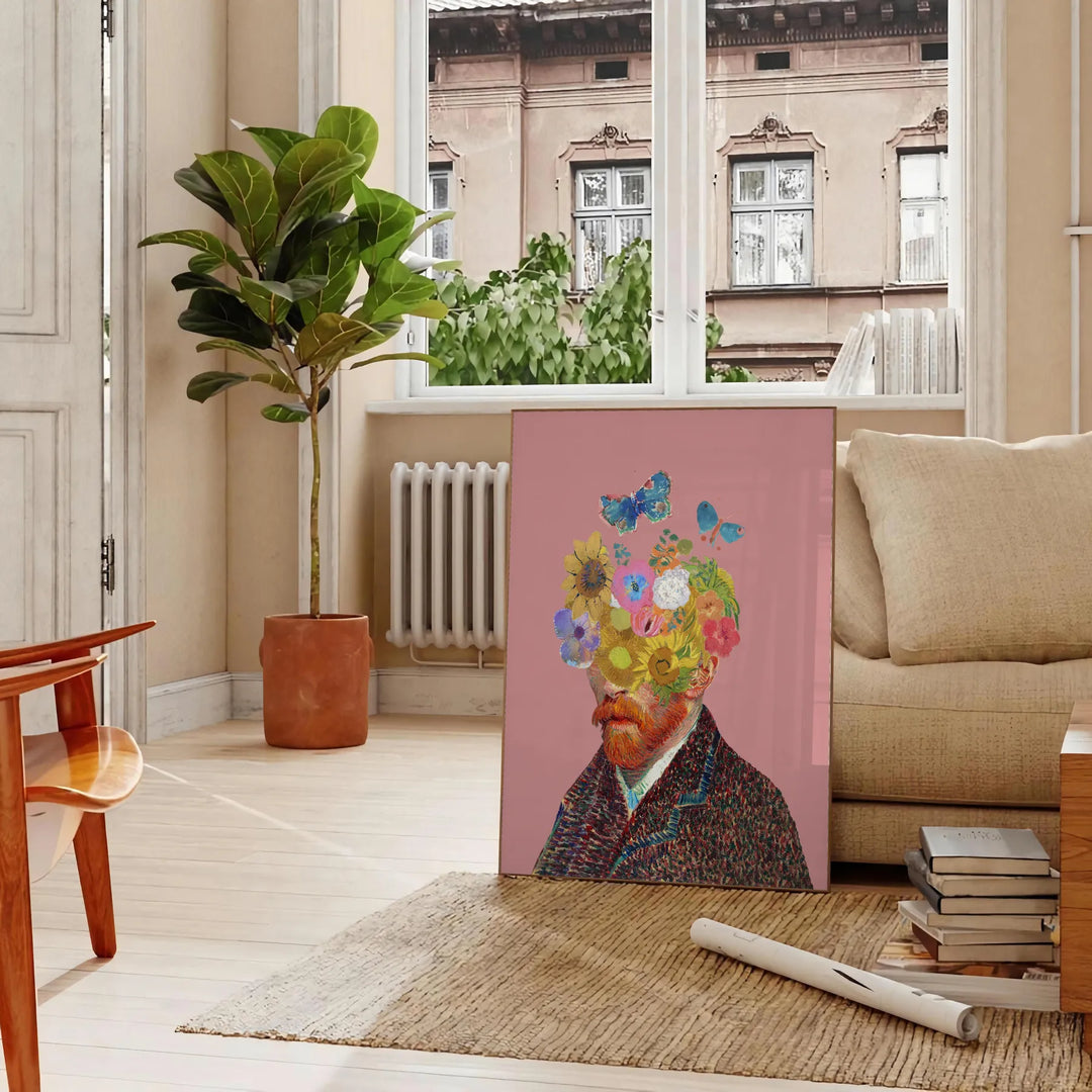 Cena espacial abstrata com tons verdes e vermelhos, estilo artístico moderno - numa sala parisiense com sofá e um ficus