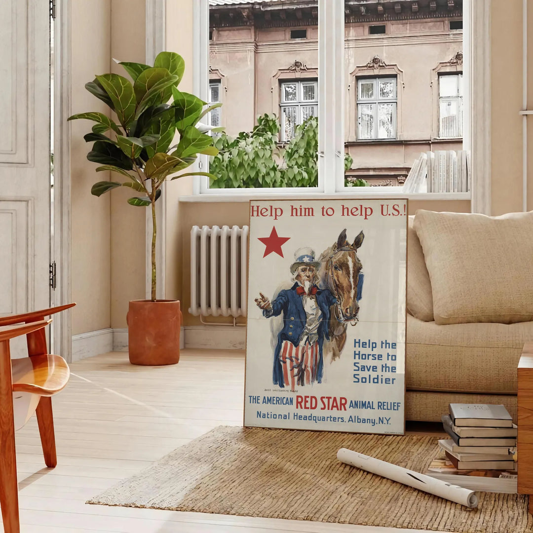 Uncle Sam dans un style vintage avec des tons orange et gris - dans un salon parisien avec canapé et ficus