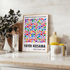 Design astratto a pois rossi e gialli di Yayoi Kusama