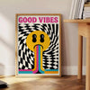 Abstrakt design i orange och vitt med texten 'Good Vibes'